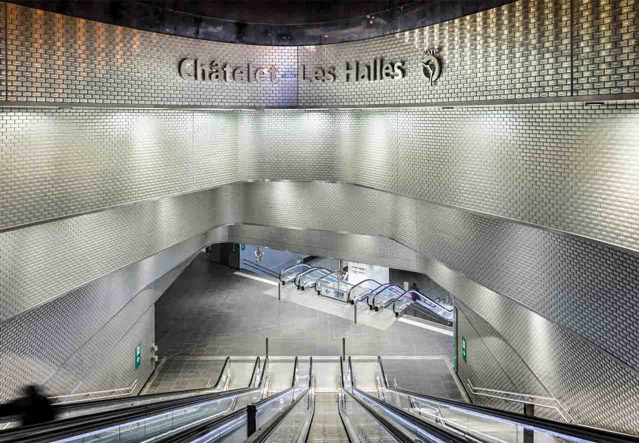 carreau métro en verre chatelet les halles paris